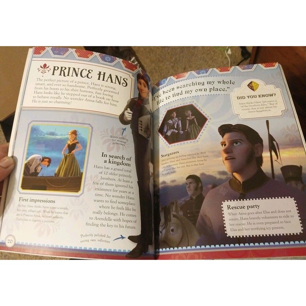 Frozen The Essential Guide - Picture 5 of 8